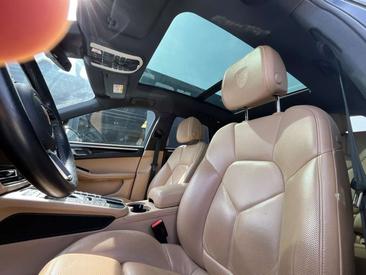Porsche Macan I S — photo 14