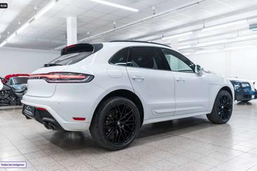 Porsche Macan — photo 9