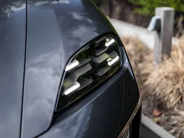 Porsche Taycan — photo 13