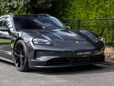 Porsche Taycan — photo 17