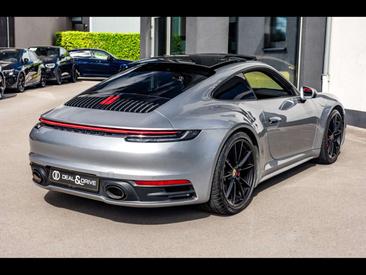 Porsche 911 Carrera 4S — photo 8