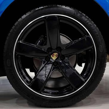 Porsche Macan — photo 12