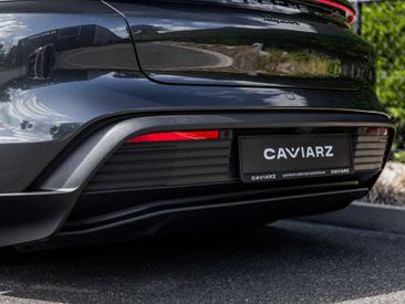 Porsche Taycan — photo 29