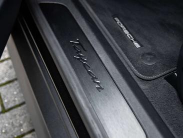 Porsche Taycan — photo 35