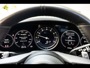 Porsche 911 Carrera 4S — photo 18