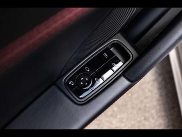 Porsche 911 Carrera 4S — photo 20
