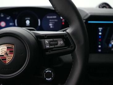 Porsche Macan I 4S Electric — photo 21