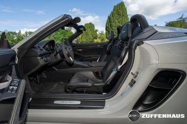 Porsche 718 Cabriolet Spyder — photo 16
