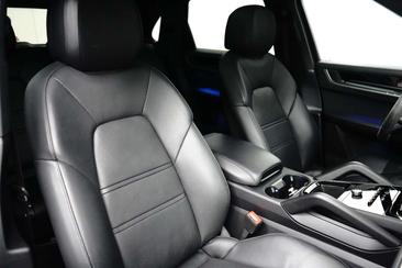 Porsche Cayenne E-Hybrid — photo 16