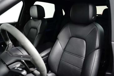 Porsche Cayenne E-Hybrid — photo 17