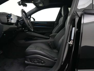 Porsche Macan I 4S Electric — photo 43