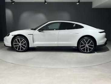 Porsche Taycan — photo 2