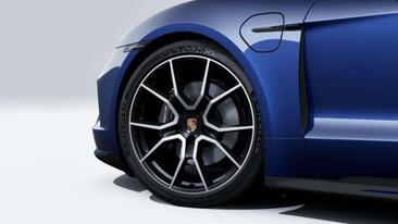 Porsche Taycan — photo 10