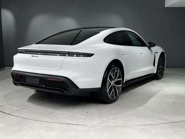 Porsche Taycan — photo 5