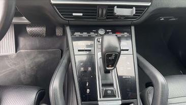 Porsche Cayenne III — photo 12