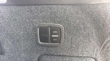 Porsche Cayenne III — photo 24