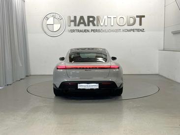 Porsche Taycan 4S — photo 3