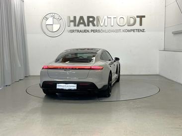 Porsche Taycan 4S — photo 4