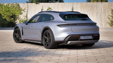 Porsche Taycan — photo 2