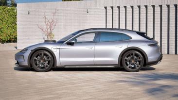 Porsche Taycan — photo 3