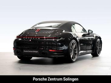Porsche 911 Cabriolet Carrera 4 — photo 4