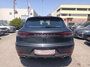 Porsche Macan — photo 4