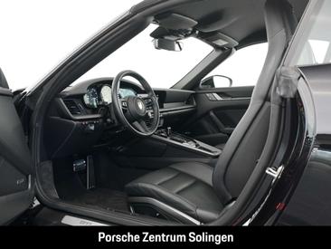 Porsche 911 Cabriolet Carrera 4 — photo 19