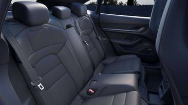 Porsche Taycan — photo 10