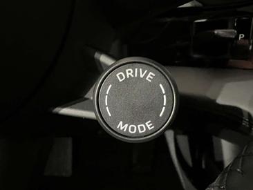Porsche Taycan — photo 24