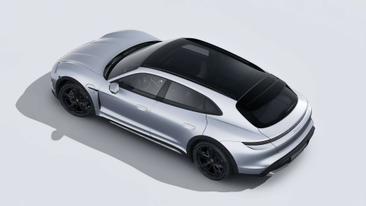 Porsche Taycan — photo 14
