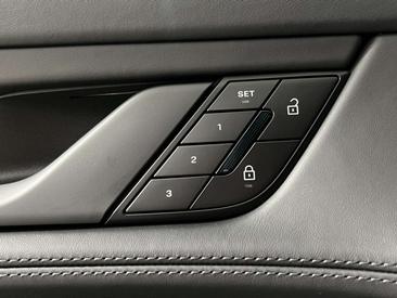 Porsche Taycan — photo 25