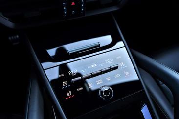Porsche Cayenne S E-Hybrid — photo 10