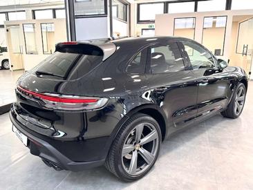 Porsche Macan — photo 5