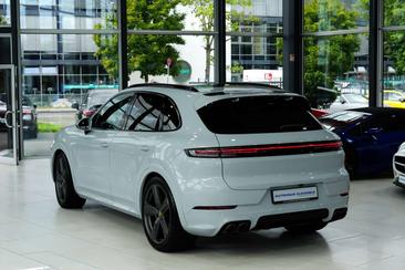 Porsche Cayenne III — photo 6