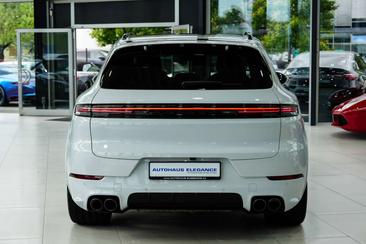 Porsche Cayenne III — photo 8