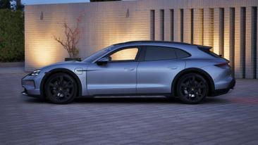 Porsche Taycan — photo 23