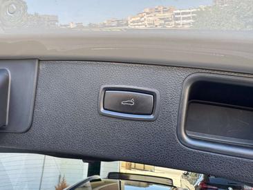 Porsche Macan — photo 15