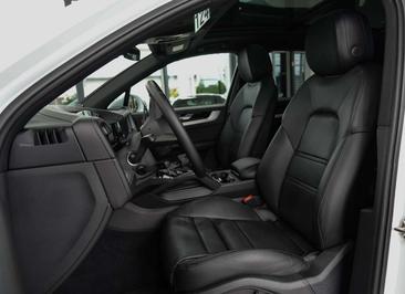 Porsche Cayenne III — photo 14