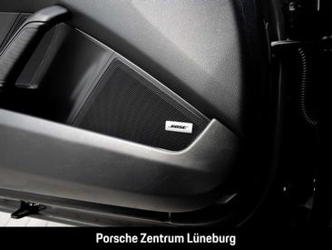 Porsche 911 Carrera 4S — photo 25
