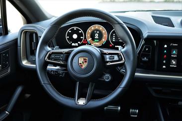 Porsche Cayenne S E-Hybrid — photo 38