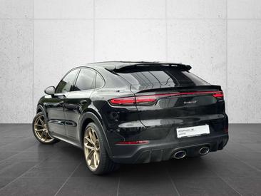 Porsche Cayenne Coupé Turbo GT — photo 3