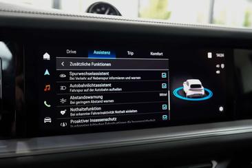 Porsche Cayenne III — photo 26