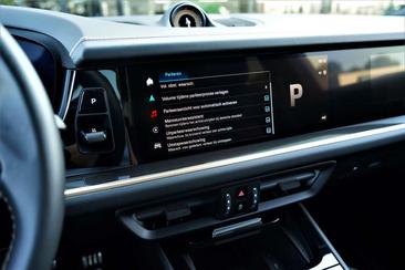 Porsche Cayenne S E-Hybrid — photo 48