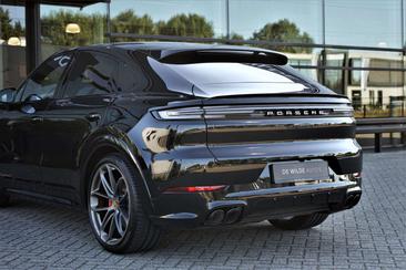 Porsche Cayenne S E-Hybrid — photo 49
