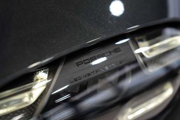 Porsche Taycan Turbo — photo 13