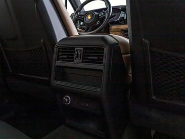 Porsche Cayenne E-Hybrid — photo 15
