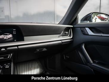 Porsche 911 Carrera 4S — photo 42