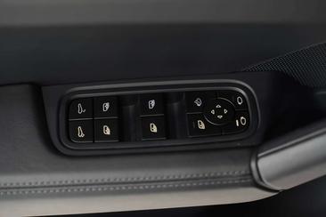 Porsche Cayenne III — photo 34