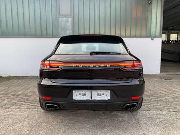 Porsche Macan — photo 4
