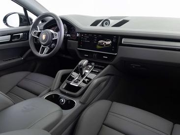 Porsche Cayenne III — photo 10